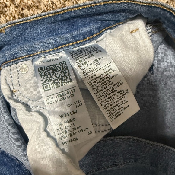 Levi’s 725 High Rise Straight - Picture 4 of 5